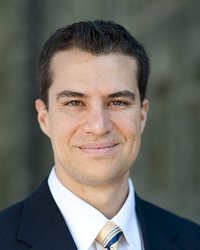 Gustavo Flores-Macias